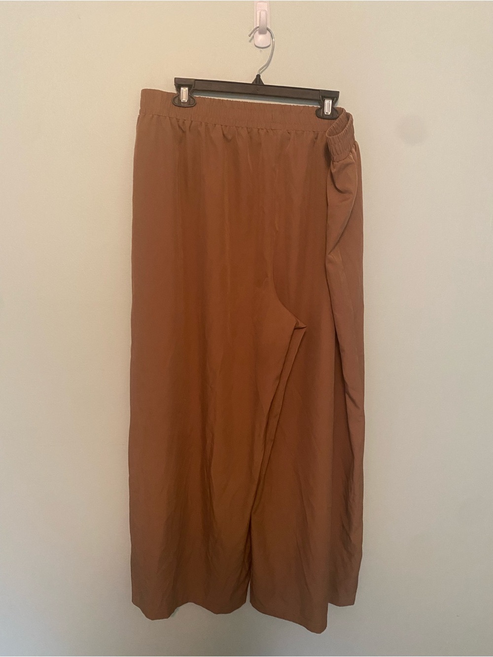 SHEIN Drawstring Joggers in Rust - Picture 3 of 5